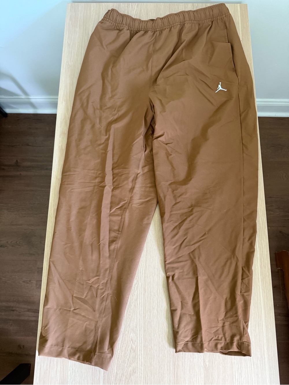 Jordan Brown Men's Jogger Pants with White Jumpman